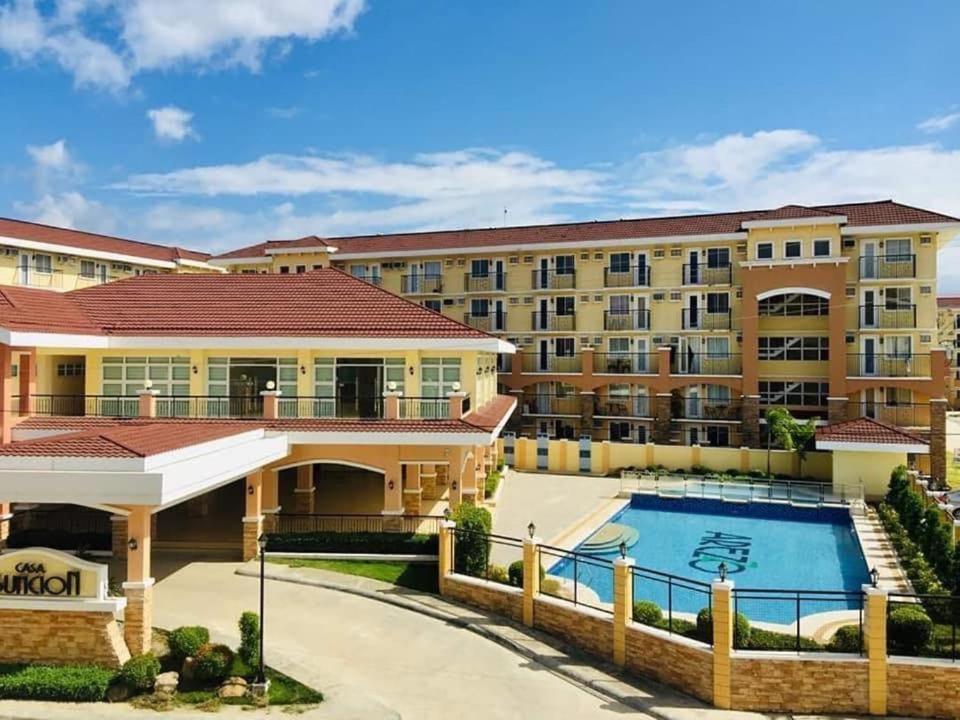 Huge Studio @ Arezzo Place Davao Condominium Exterior foto